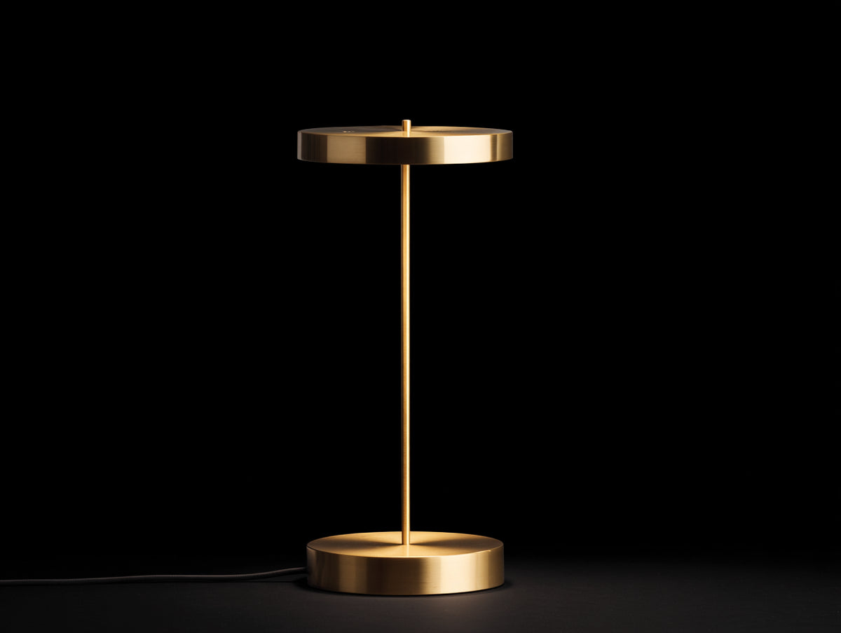 Lampe De Bureau en métal 32×32×56 cm - doré - diffuseur circulaire plat et base cylindrique minimaliste pour chambre à coucher