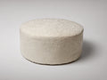 Tabouret rond 72×72×38 cm - tissu gaufré ivoire - motif floral en relief pour chambre à coucher