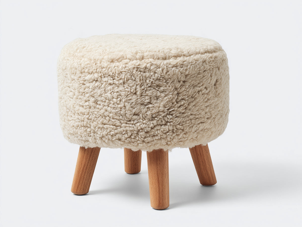Tabouret 43×43×42 cm - tissu peluche beige clair et pieds en bois naturel - assise rembourrée pour chambre à coucher