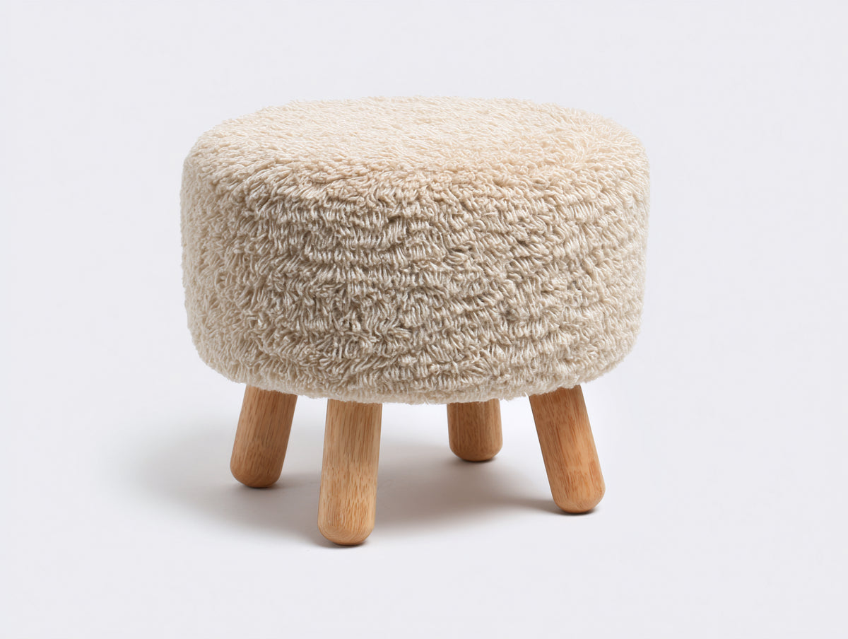 Tabouret rond rembourré 52×52×38 cm - crème et bois naturel - assise effet fourrure avec pieds massifs pour chambre à coucher